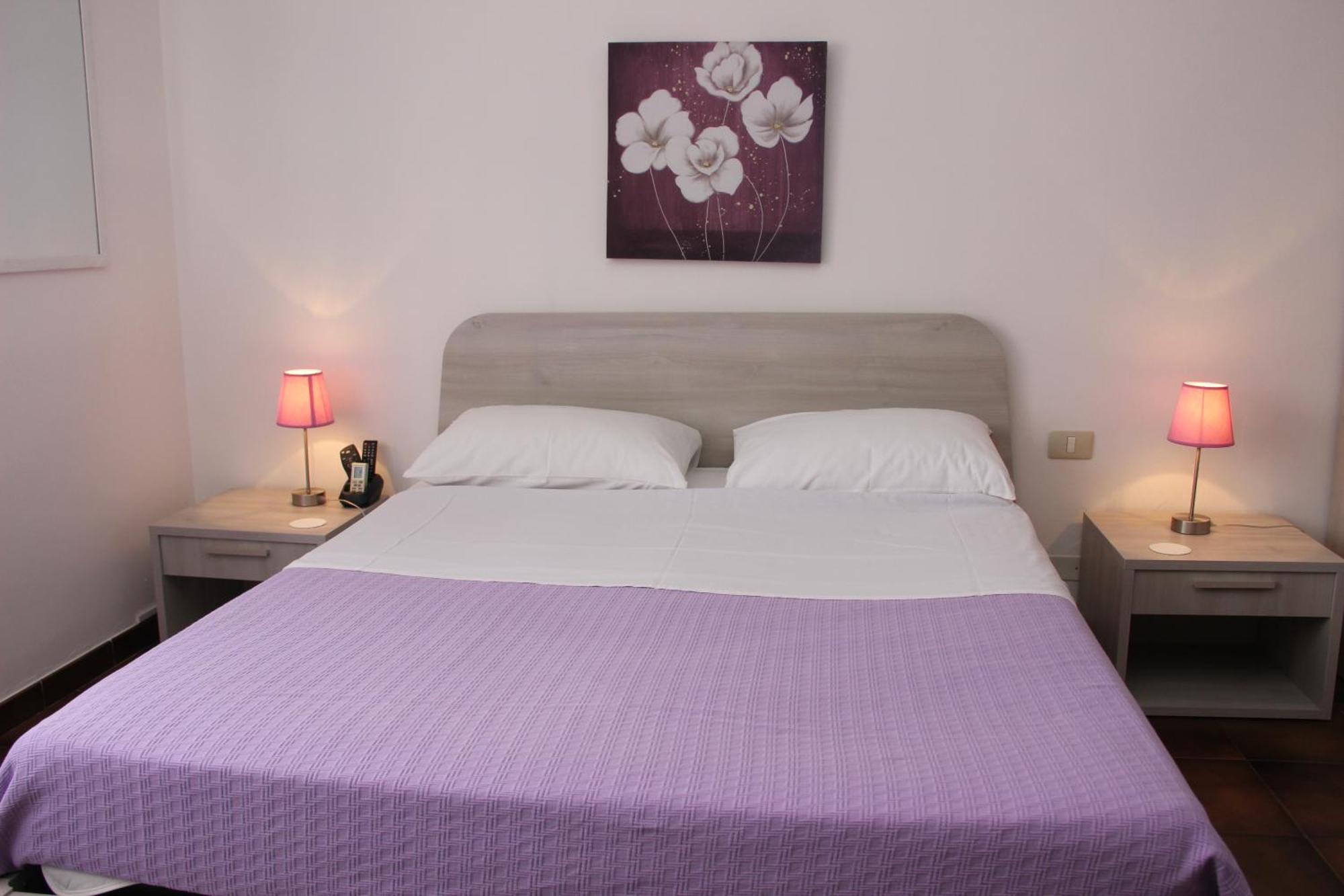B&B Villa Adriana Сан-Леоне Экстерьер фото