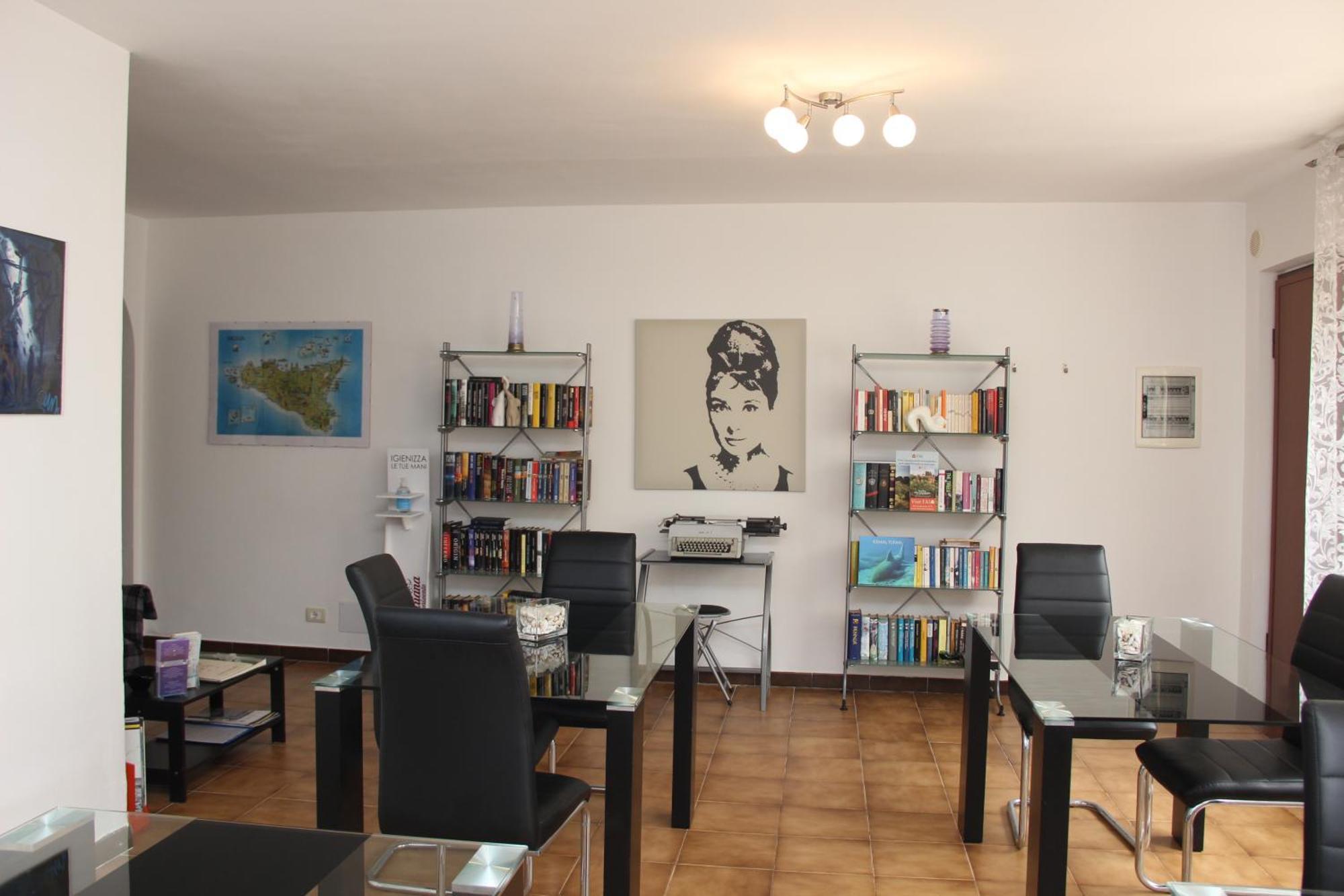 B&B Villa Adriana Сан-Леоне Экстерьер фото